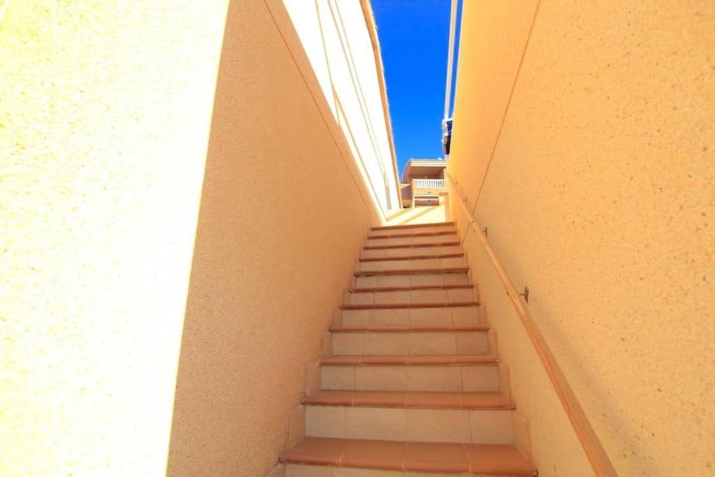 Lovely 2 Bedroom Apartment In Rojales Near Marquesa Golf กิวดาด เกซาดา ภายนอก รูปภาพ