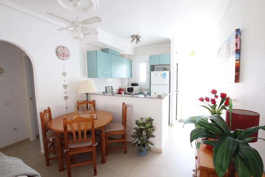 Lovely 2 Bedroom Apartment In Rojales Near Marquesa Golf กิวดาด เกซาดา ภายนอก รูปภาพ