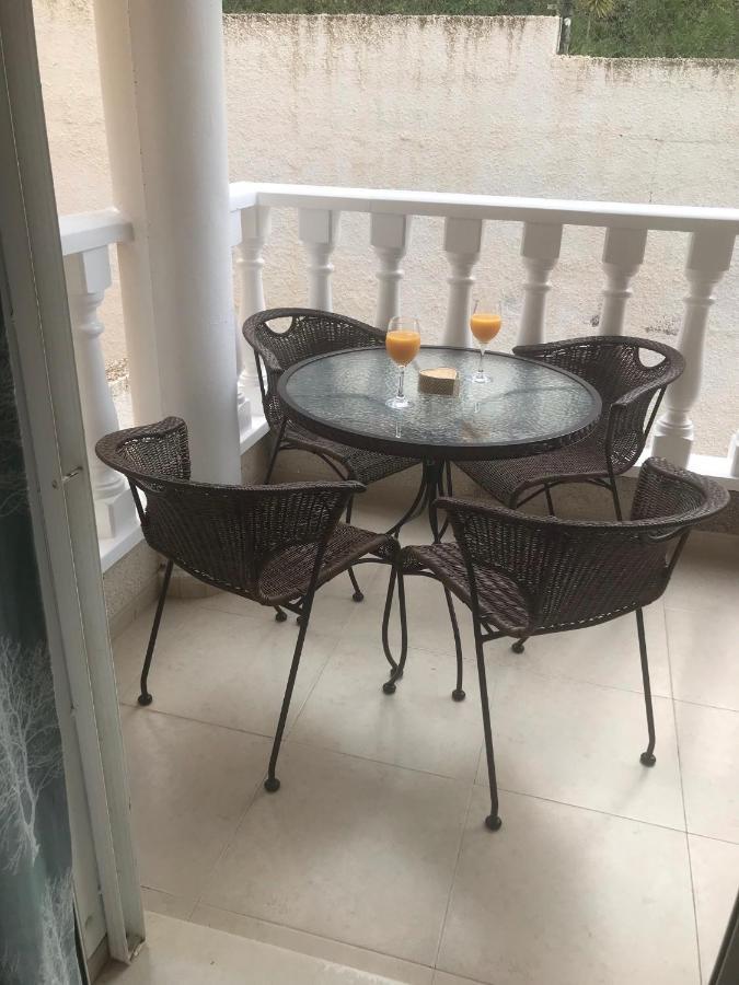 Lovely 2 Bedroom Apartment In Rojales Near Marquesa Golf กิวดาด เกซาดา ภายนอก รูปภาพ